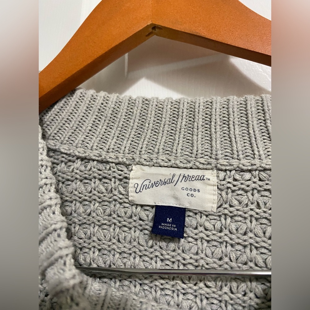 Universal Thread grey sweater - Picture 2 of 4